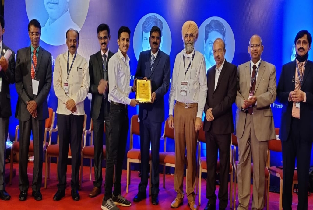  ISTE Award for Outstanding Student at the ISTE Maharashtra-Goa Section Awards-Master Yash Raut  